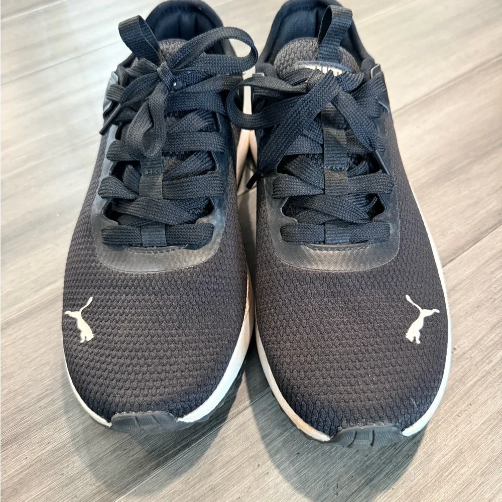 Puma Black Athletic Sneakers Women’s Size 9